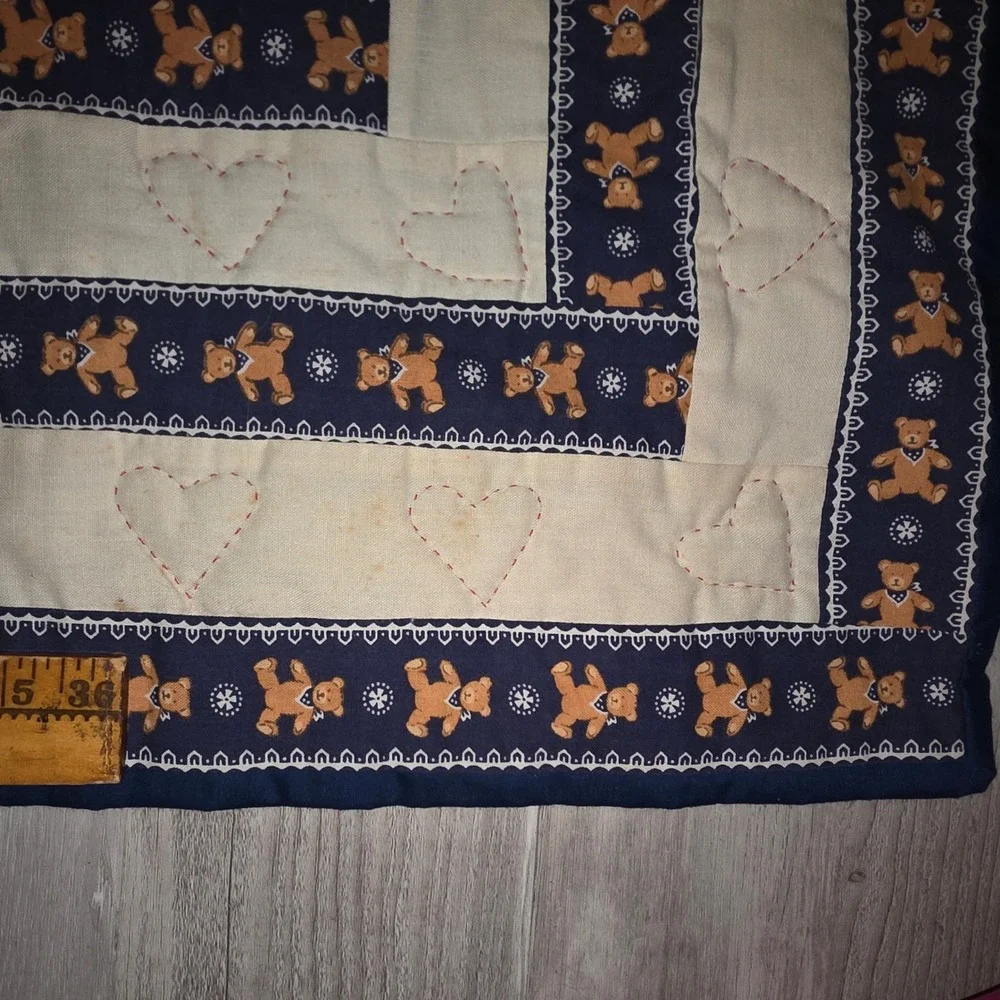 Vintage 1988‎ Handmade Teddy Bear Heart Baby Quilt NM State Fair Winner 36x36